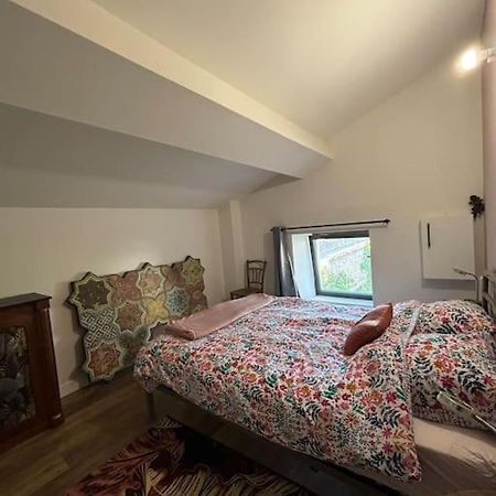 Charmante Maison Renovee Centre-Ville Balbigny المظهر الخارجي الصورة